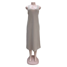 تحميل الصورة في عارض المعرض, 3- قطع شلحة كاملة كت ( كتف عريض ) مع دانتيل حرير أصلي ضد اللصق بمقاسات مختلفة