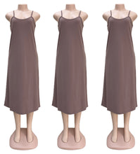 تحميل الصورة في عارض المعرض, 3- قطع شلحة كاملة بروتيل ( حمالة رفيعة ) حرير أصلي ضد اللصق بمقاسات مختلفة