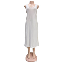 تحميل الصورة في عارض المعرض, 3- قطع شلحة كاملة كت ( كتف عريض ) مع دانتيل حرير أصلي ضد اللصق بمقاسات مختلفة