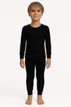 تحميل الصورة في عارض المعرض, 3- أطقم أطفال أولاد و بنات شتوية قطنية 100% بألوان متعددة (أبيض، أسود، بيج، رمادي)
